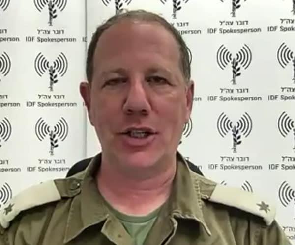 以色列国防军的斯皮尔曼对Newsmax说:加沙边境的入侵仍在继续